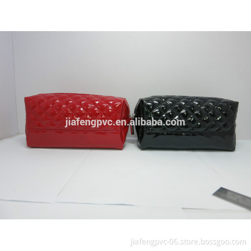 Newest quilted cosmetic bag with personalized color and logo